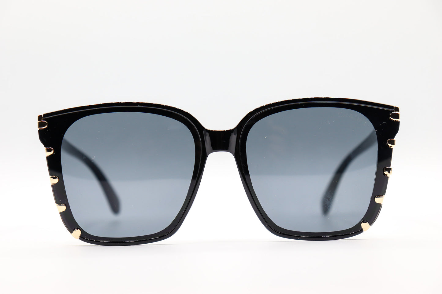Chanel Oversized Black & Gold - A1111 image 0