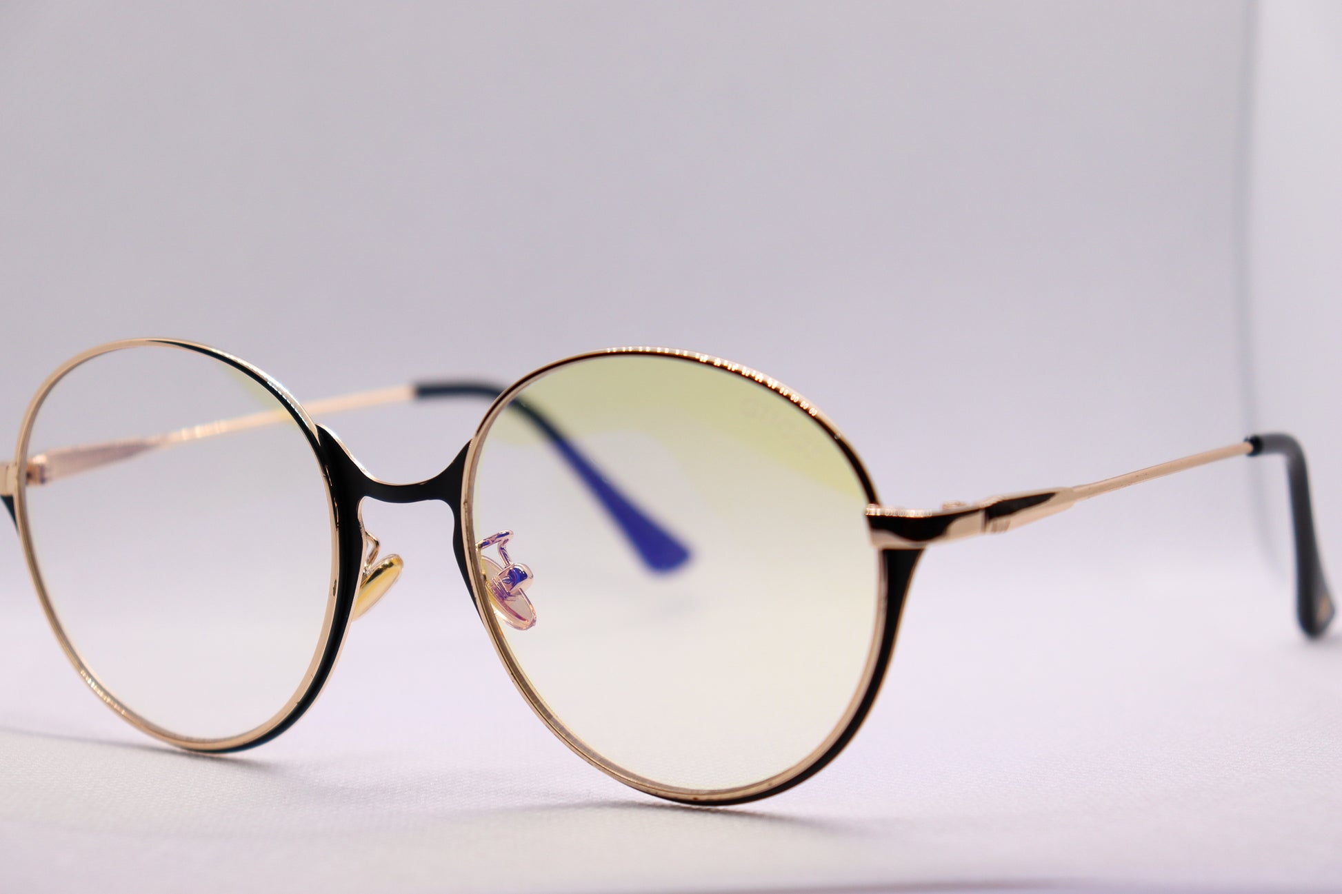 Round Pale Sunglasses - 1403 image 1