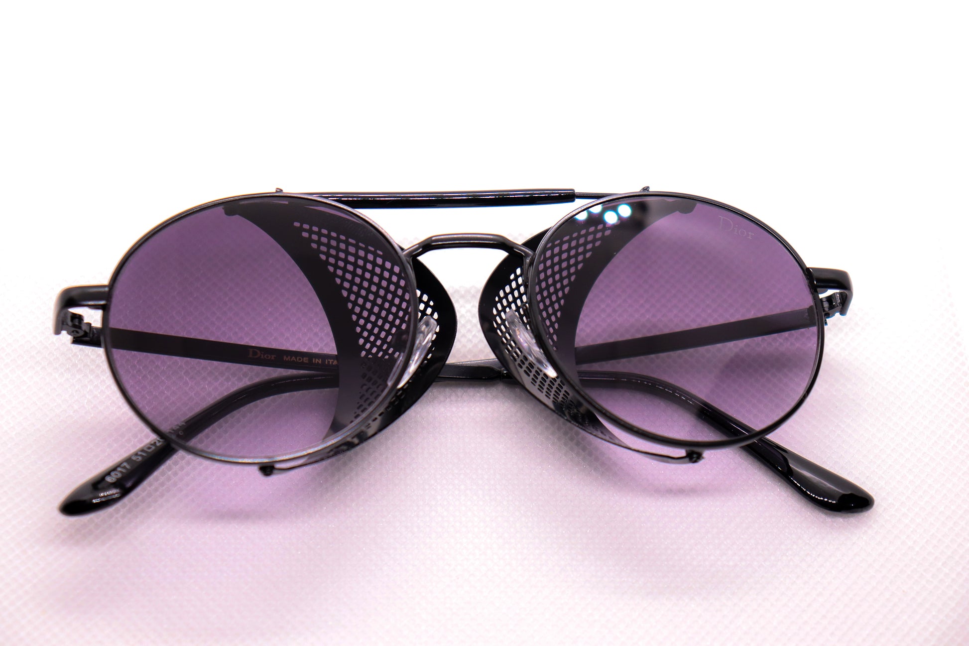 Round Black Sunglasses - 7565 image 10