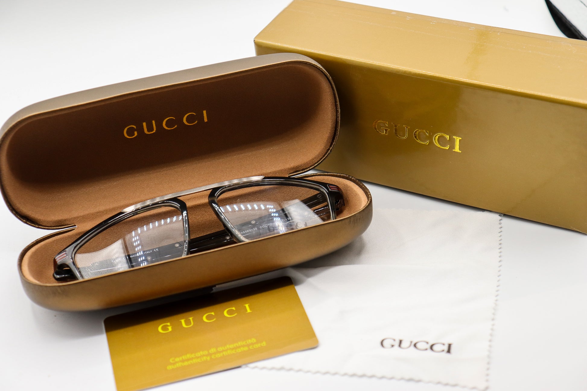 Gucci Black &amp; Gold-GG60130 image 5