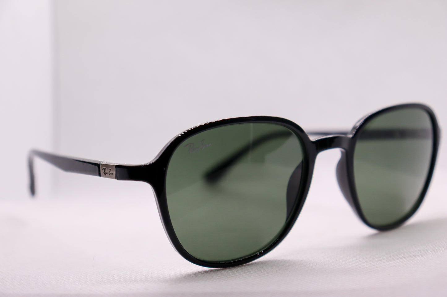 RayBan Round Black & Green - RB4341 image 4