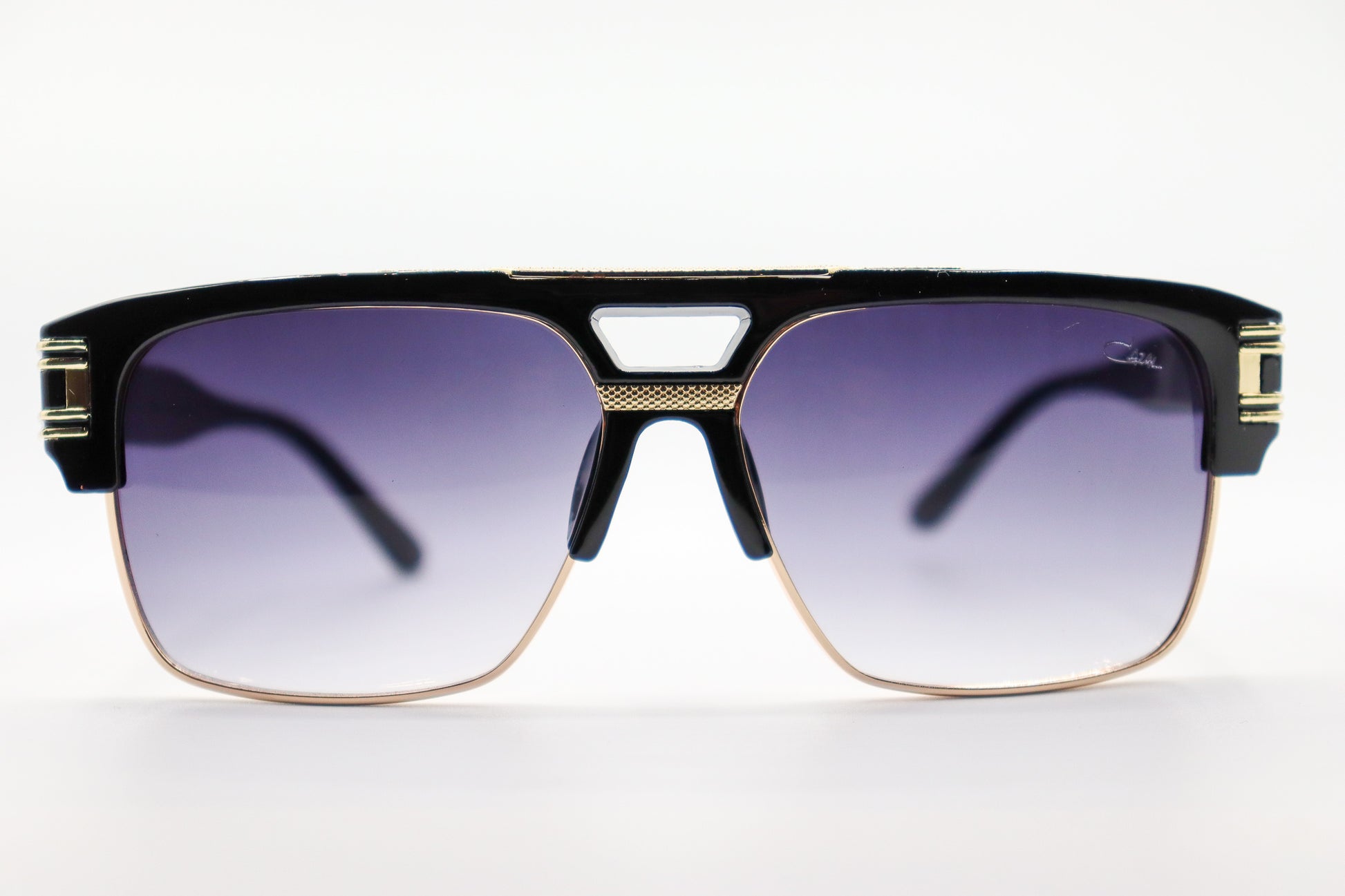 Black & Gold-97213 image 0