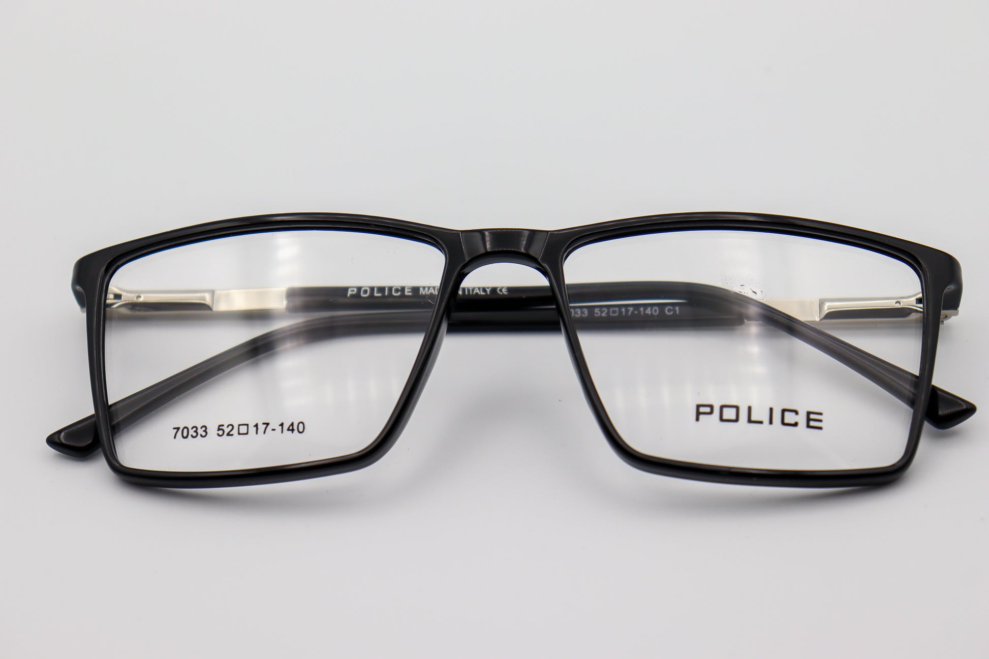 Black 7033 image 4