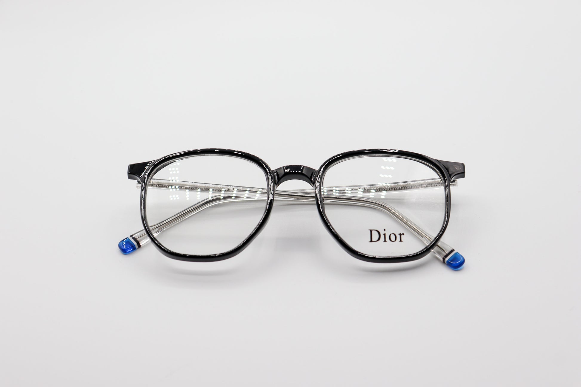 Black-8312 image 1