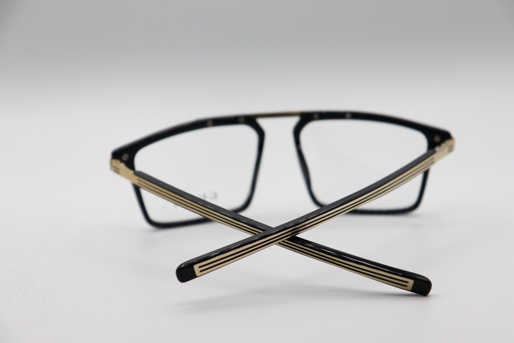Gucci Black &amp; Gold-GG60130 image 3