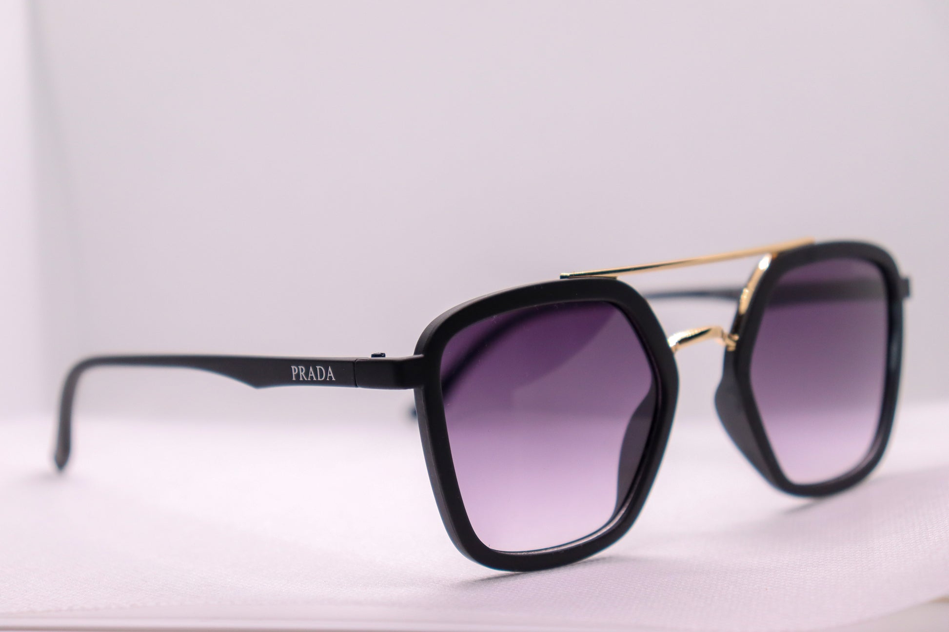 Black & Gold Sunglasses - 6923 image 3