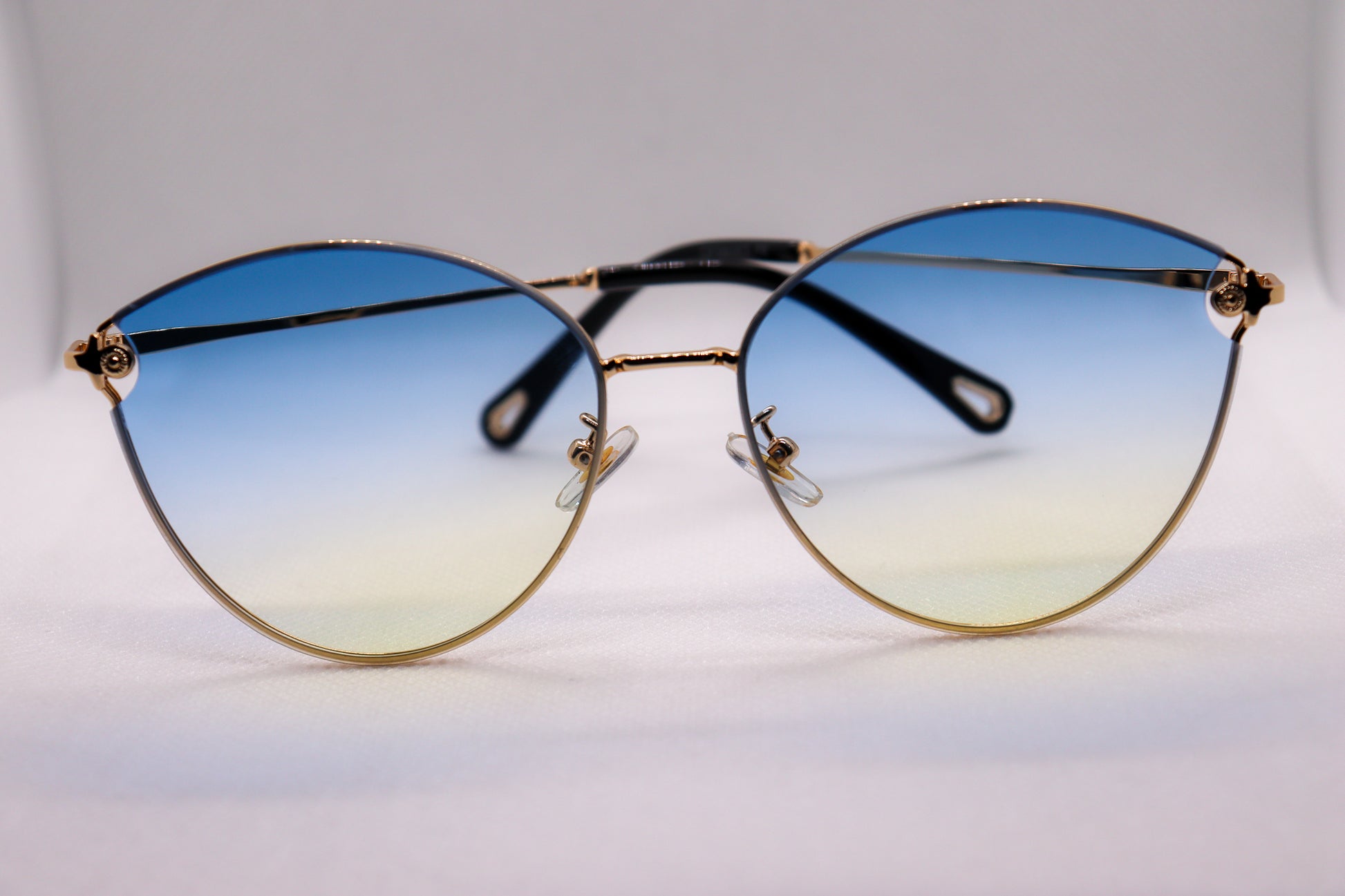 Winged Gradient Blue Sunglasses - 7331 image 5