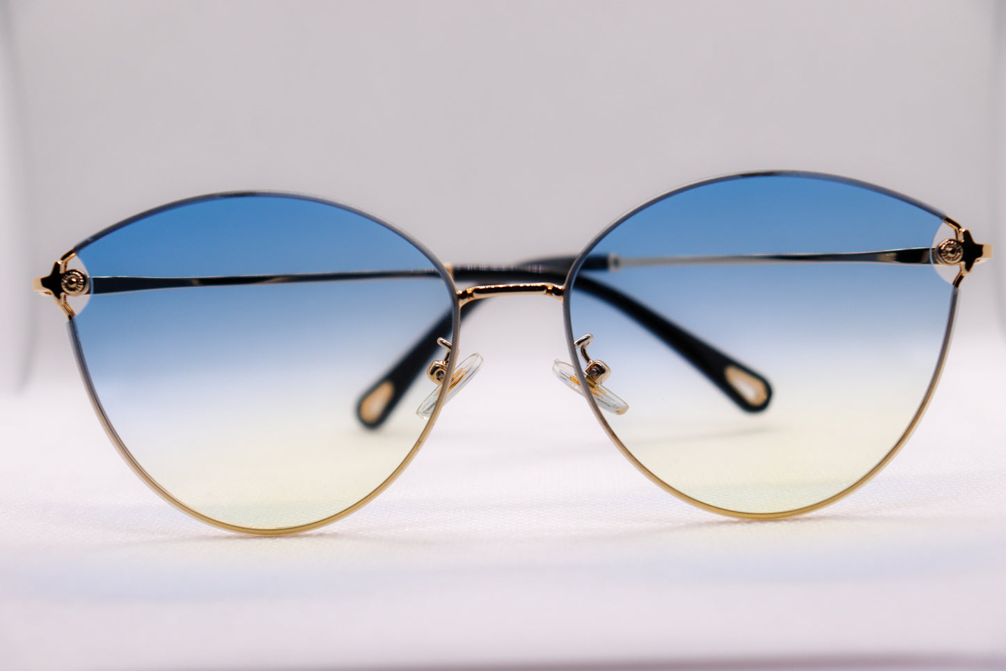 Winged Gradient Blue Sunglasses - 7331 image 4
