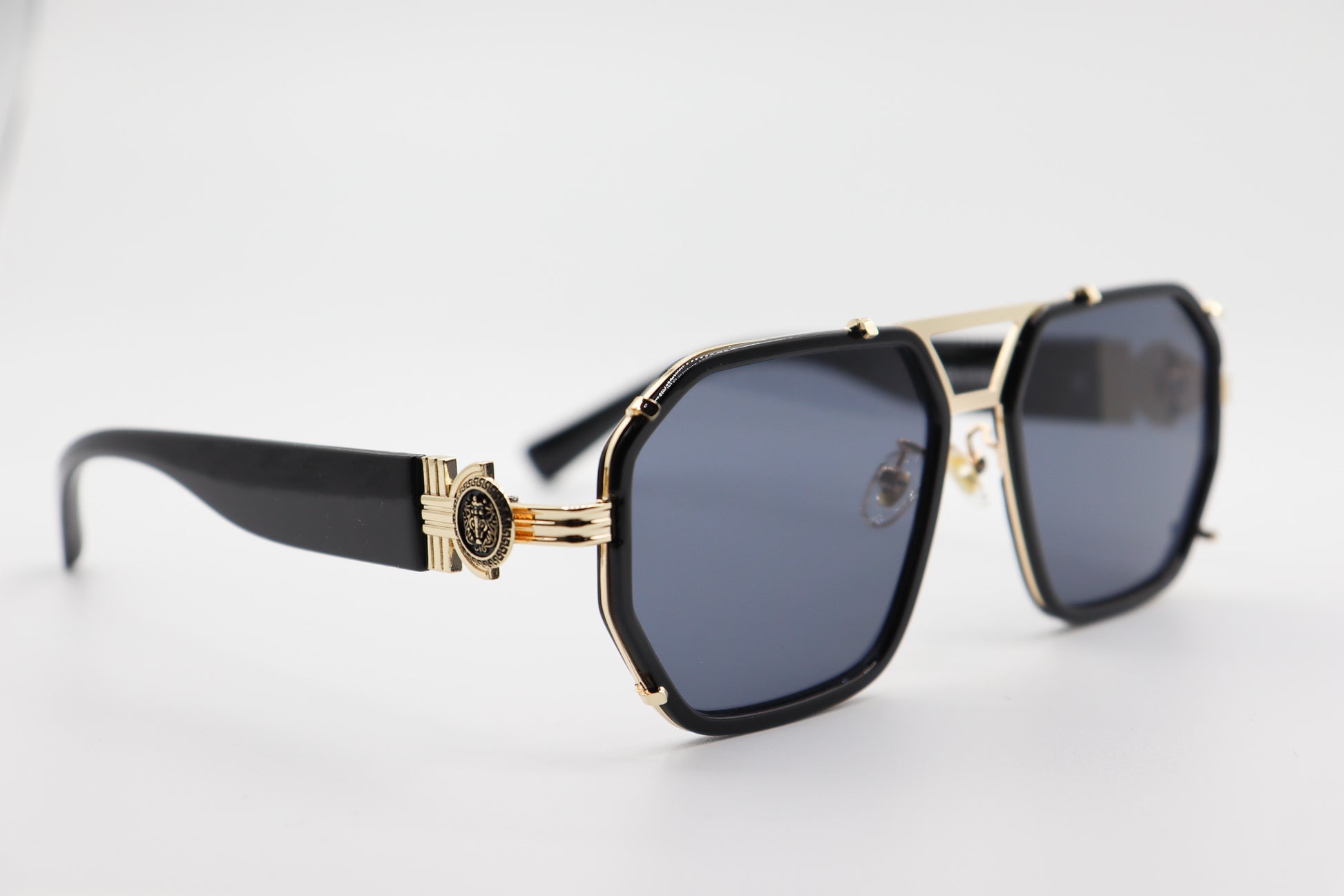 VC Black & Gold-10295 image 2