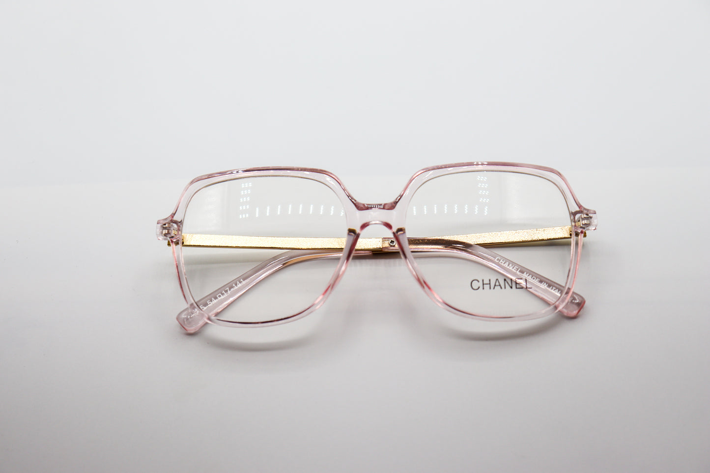 Channel Oversized Translucent Pink - CH3355 image 1