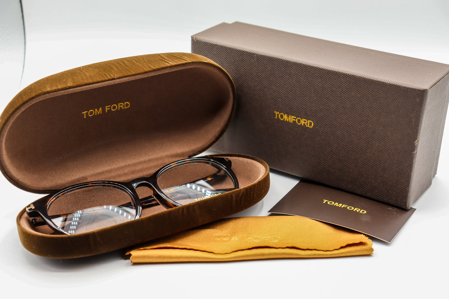 TomFord Round Cheetah - TF5864 image 2