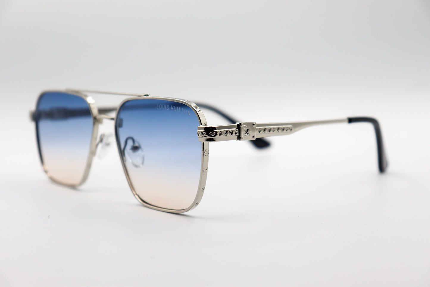 Louis Vuitton Double Bridge Grey-1121 image 3