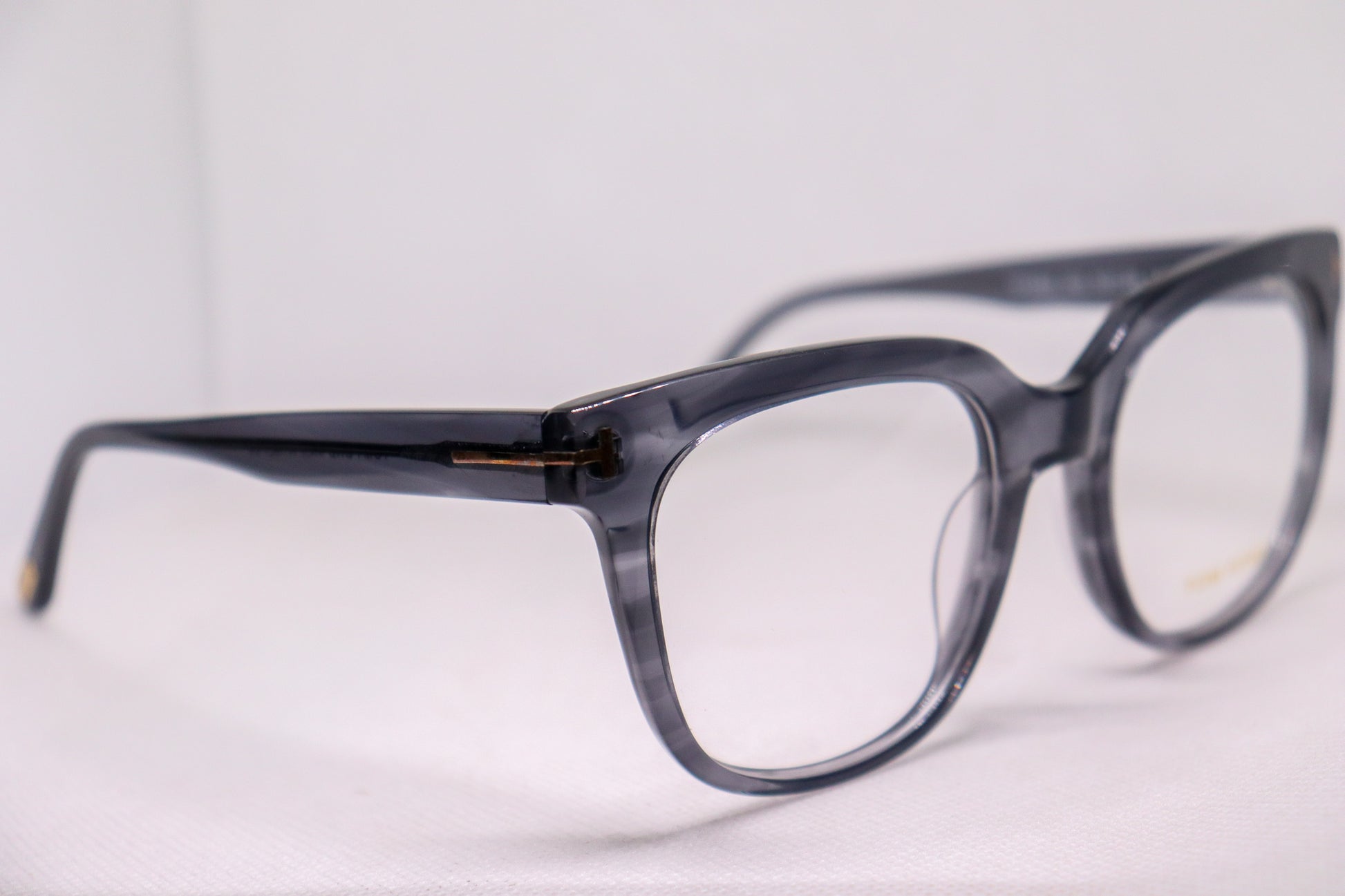 TomFord Grey - TF5862 image 3