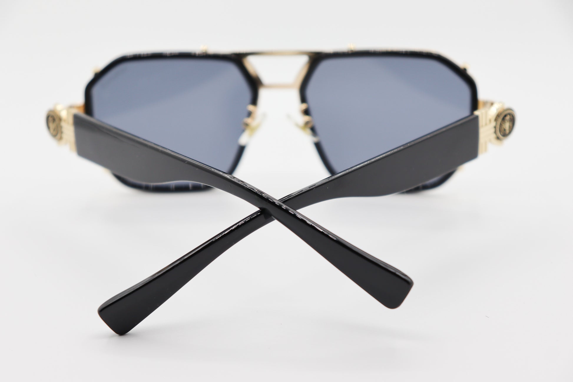 VC Black & Gold-10295 image 3