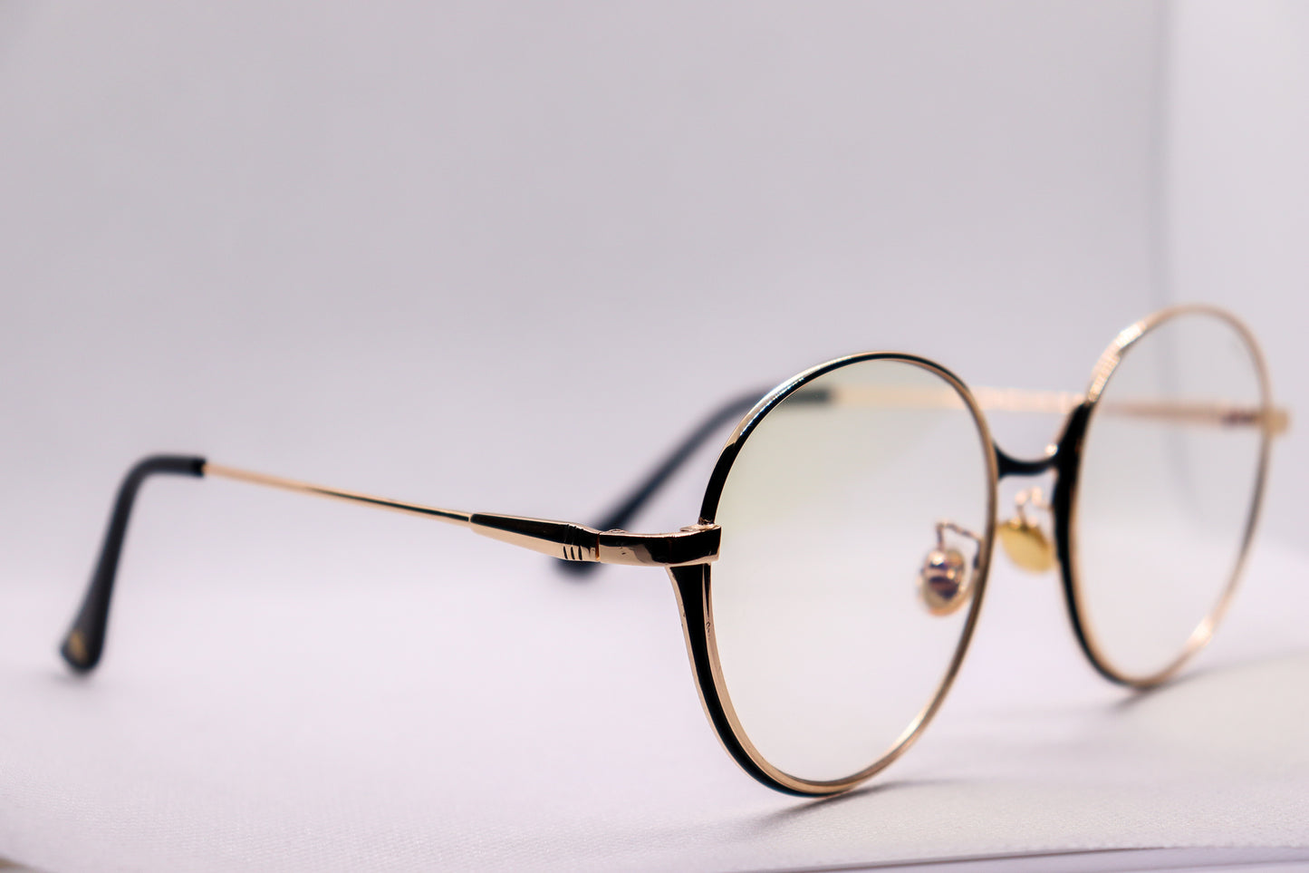 Round Pale Sunglasses - 1403 image 2