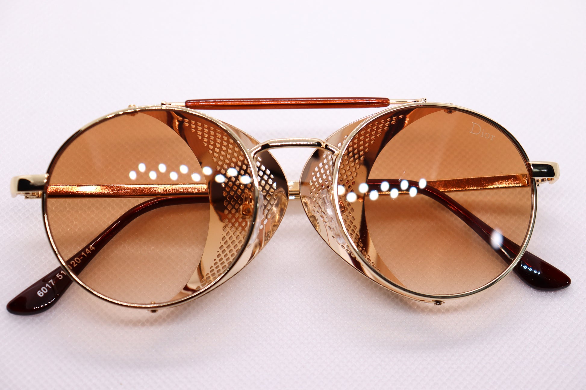 Round Golden Sunglasses - 7565 image 7