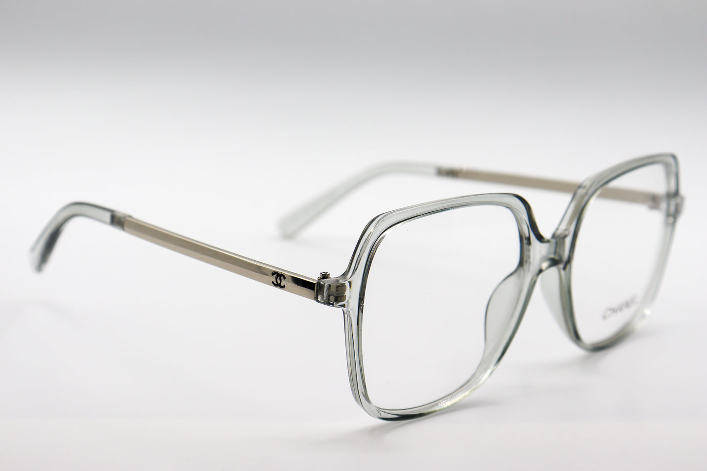 Channel Oversized Translucent Grey - CH3355G image 4