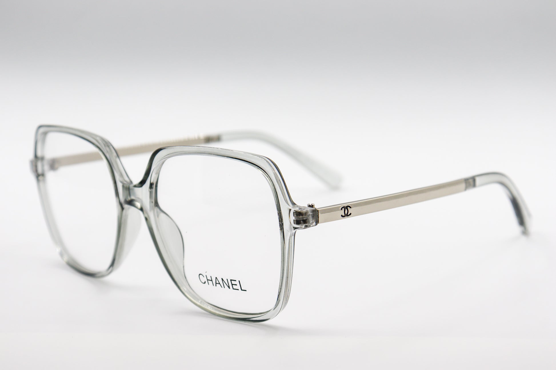 Channel Oversized Translucent Grey - CH3355G image 5