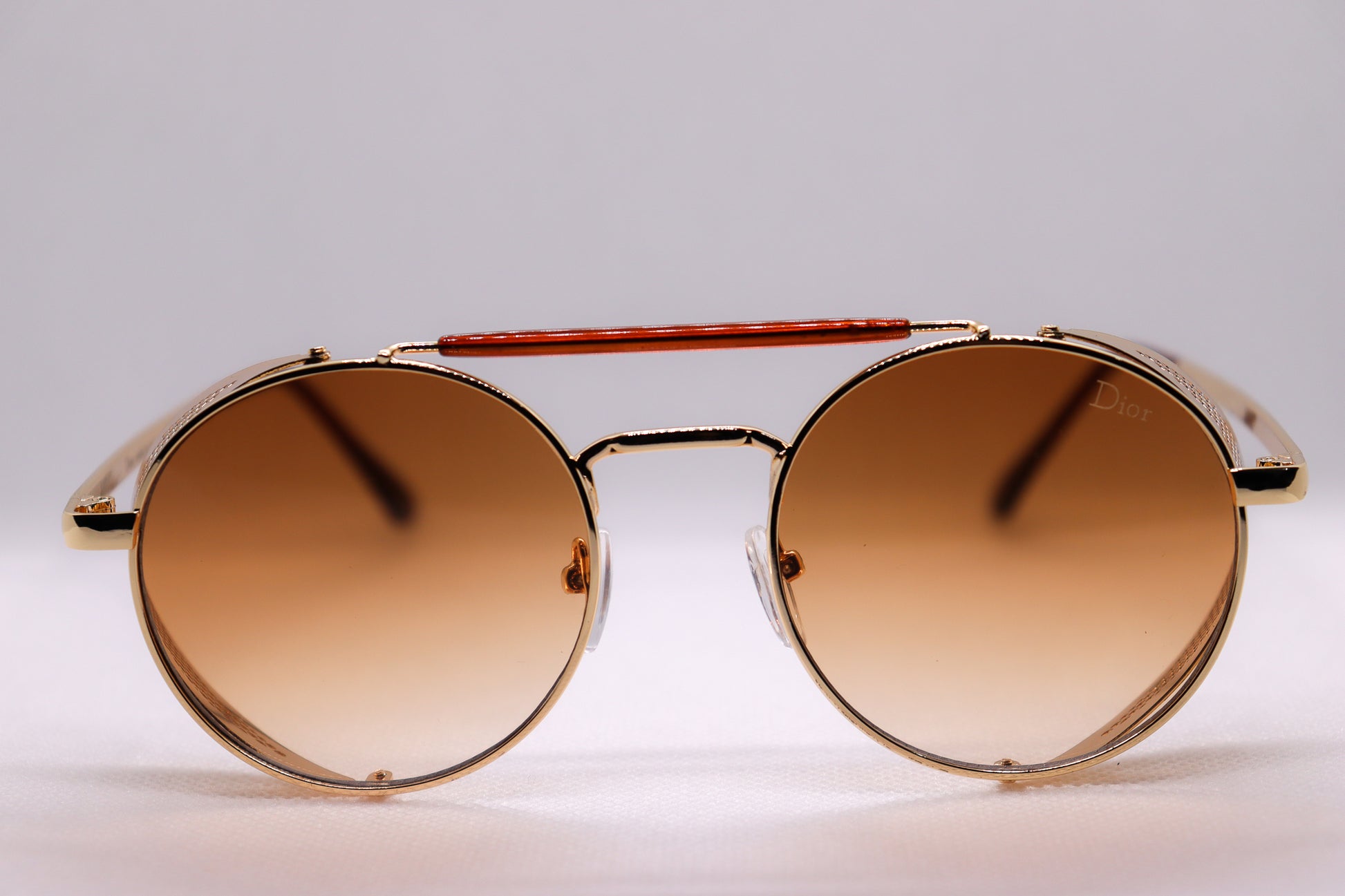 Round Golden Sunglasses - 7565 image 1