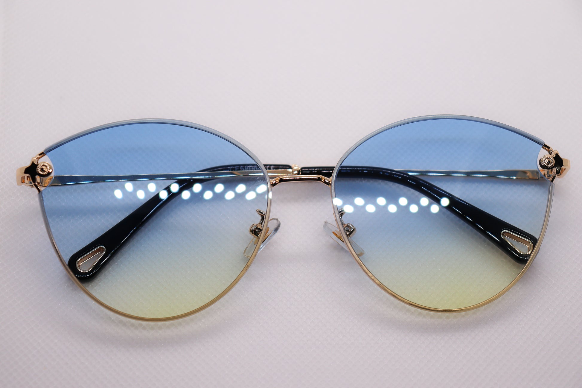 Winged Gradient Blue Sunglasses - 7331 image 8