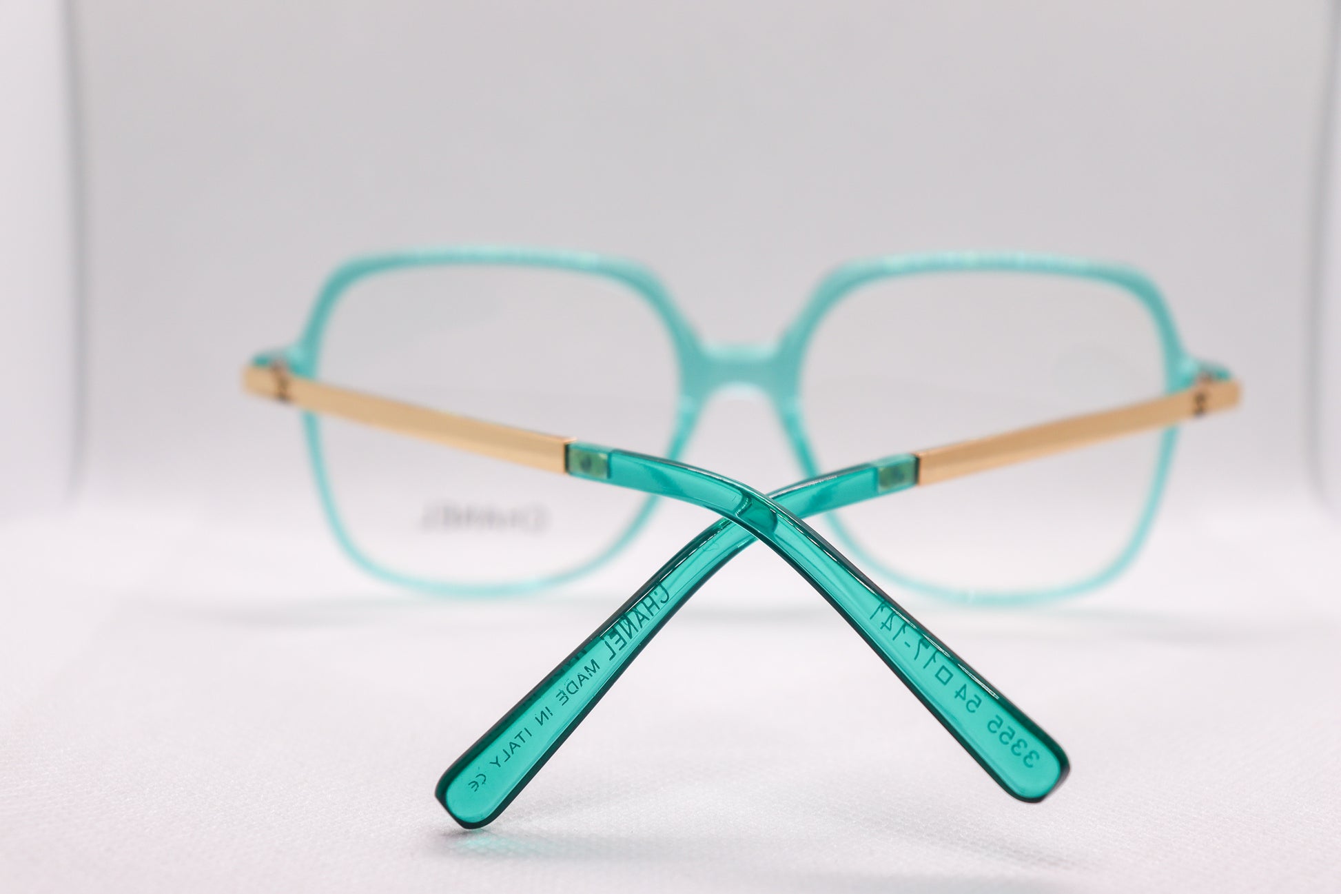 Oversized Translucent Green - 8615 image 4