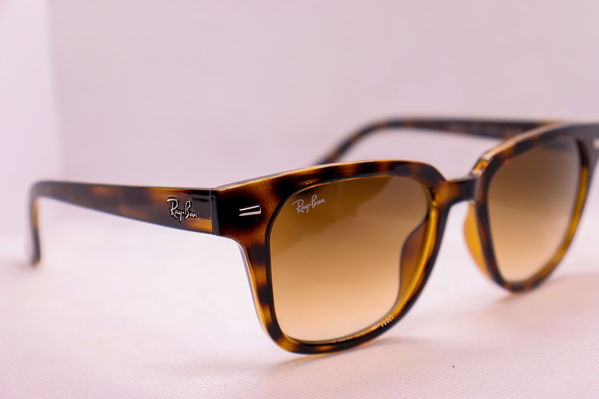 RayBan Tortoise - RB4323