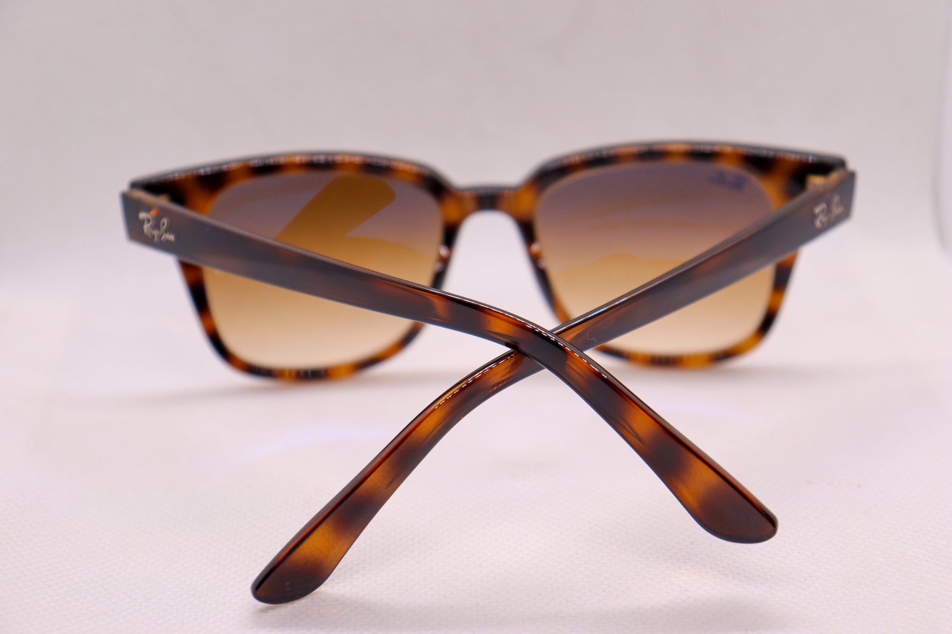 RayBan Tortoise - RB4323