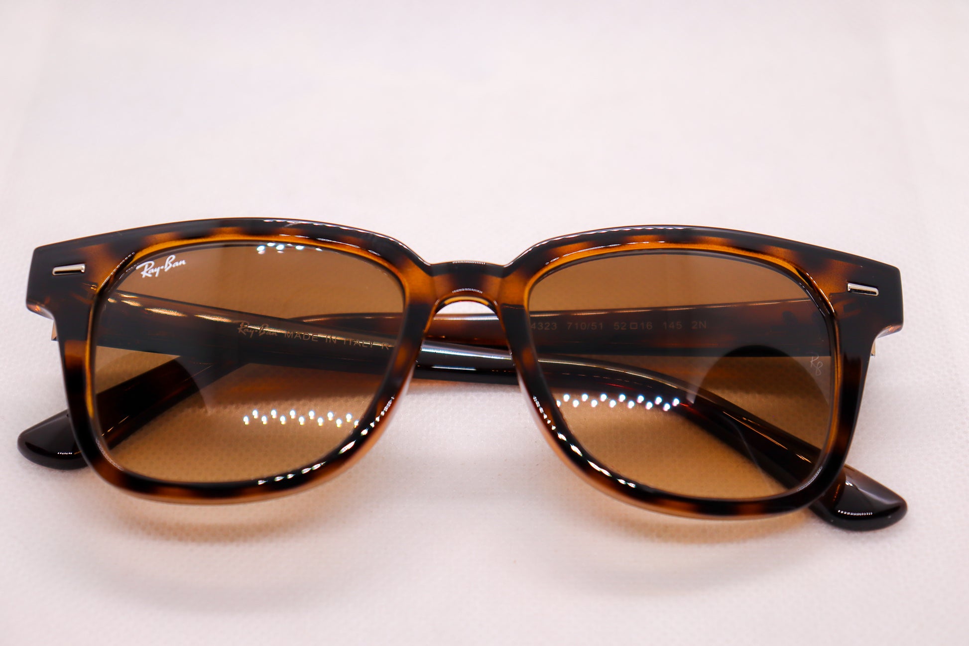 RayBan Tortoise - RB4323
