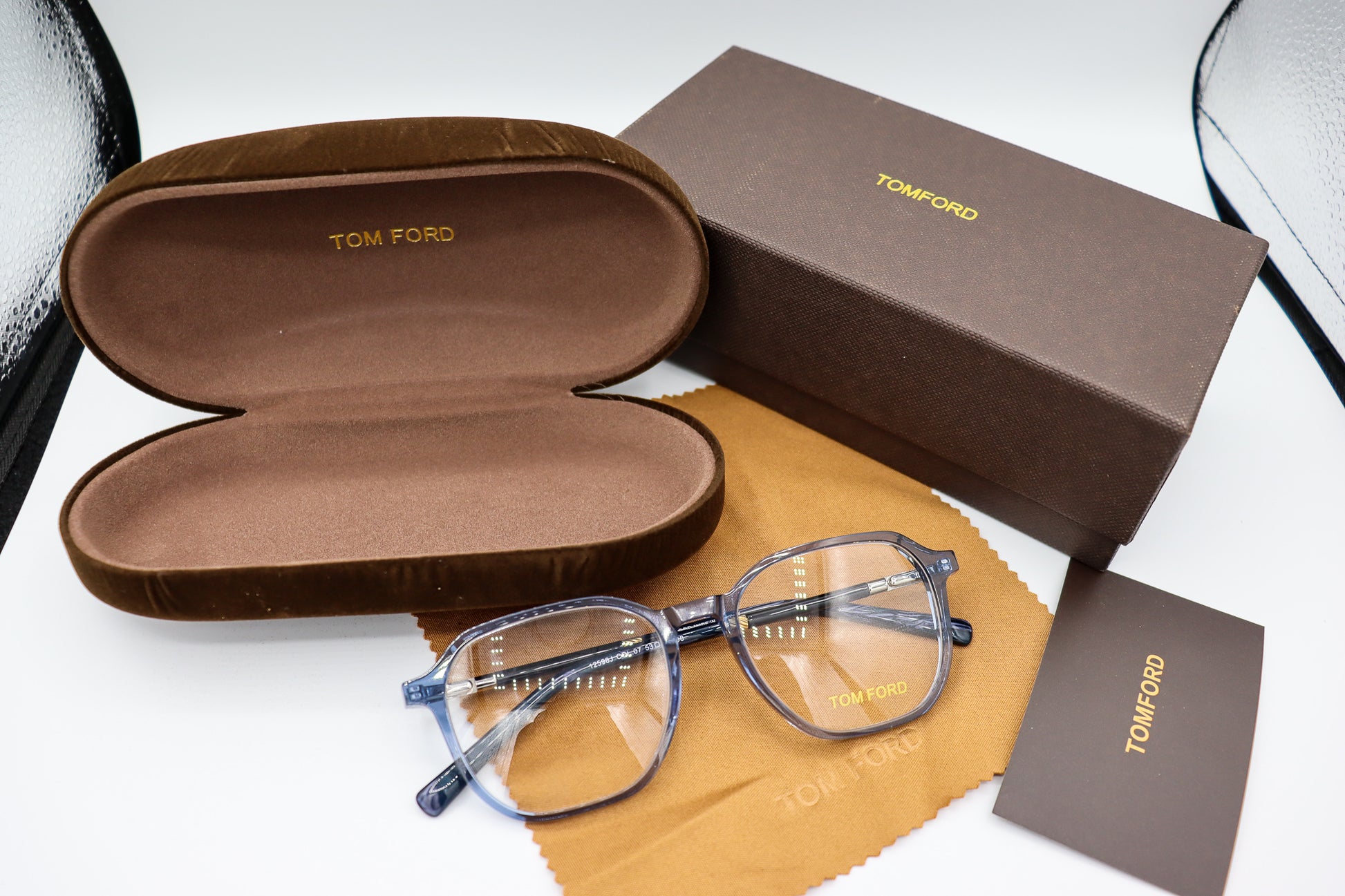 TomFord Translucent Blue-TF12598