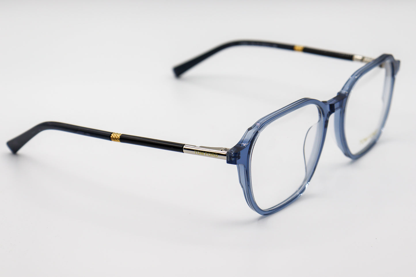 TomFord Translucent Blue-TF12598