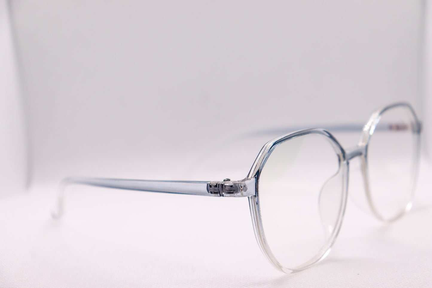 Clear Grey Gradient - BlueCut Eyeglasses - 9791 image 2