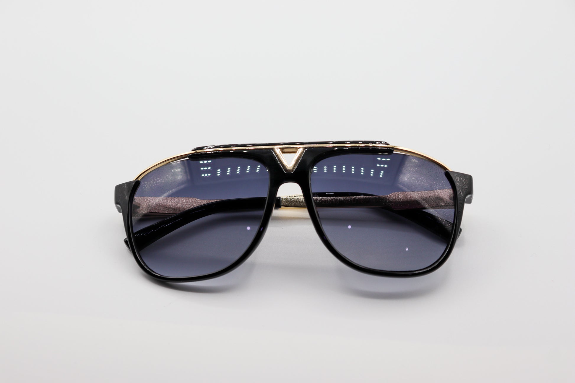LV Black & Gold-LV 0748 image 5