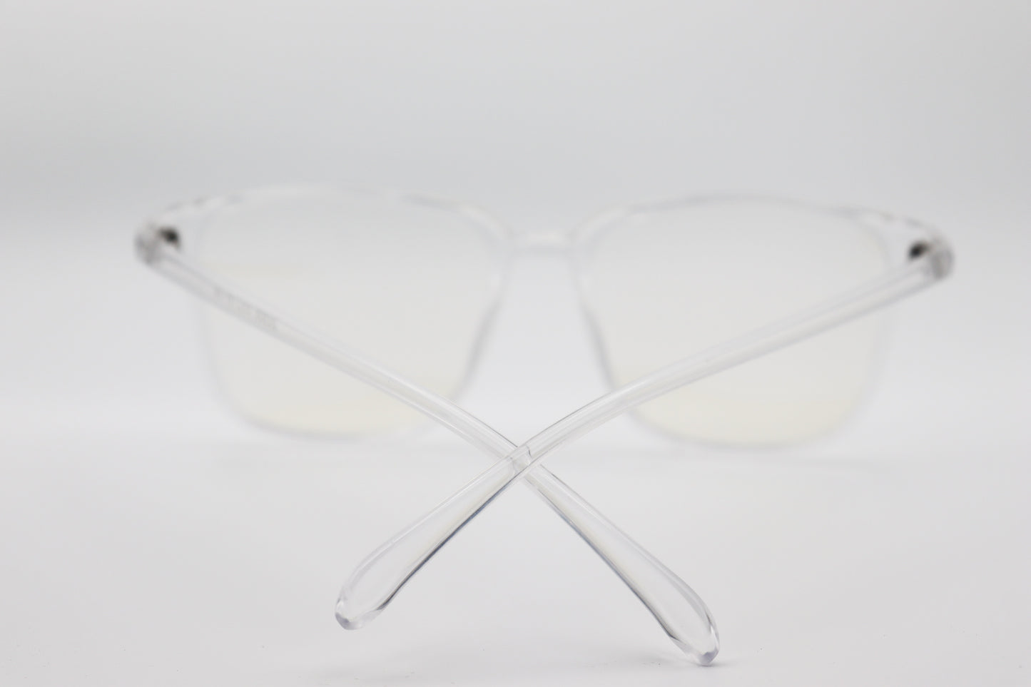 Translucent-20308 image 4