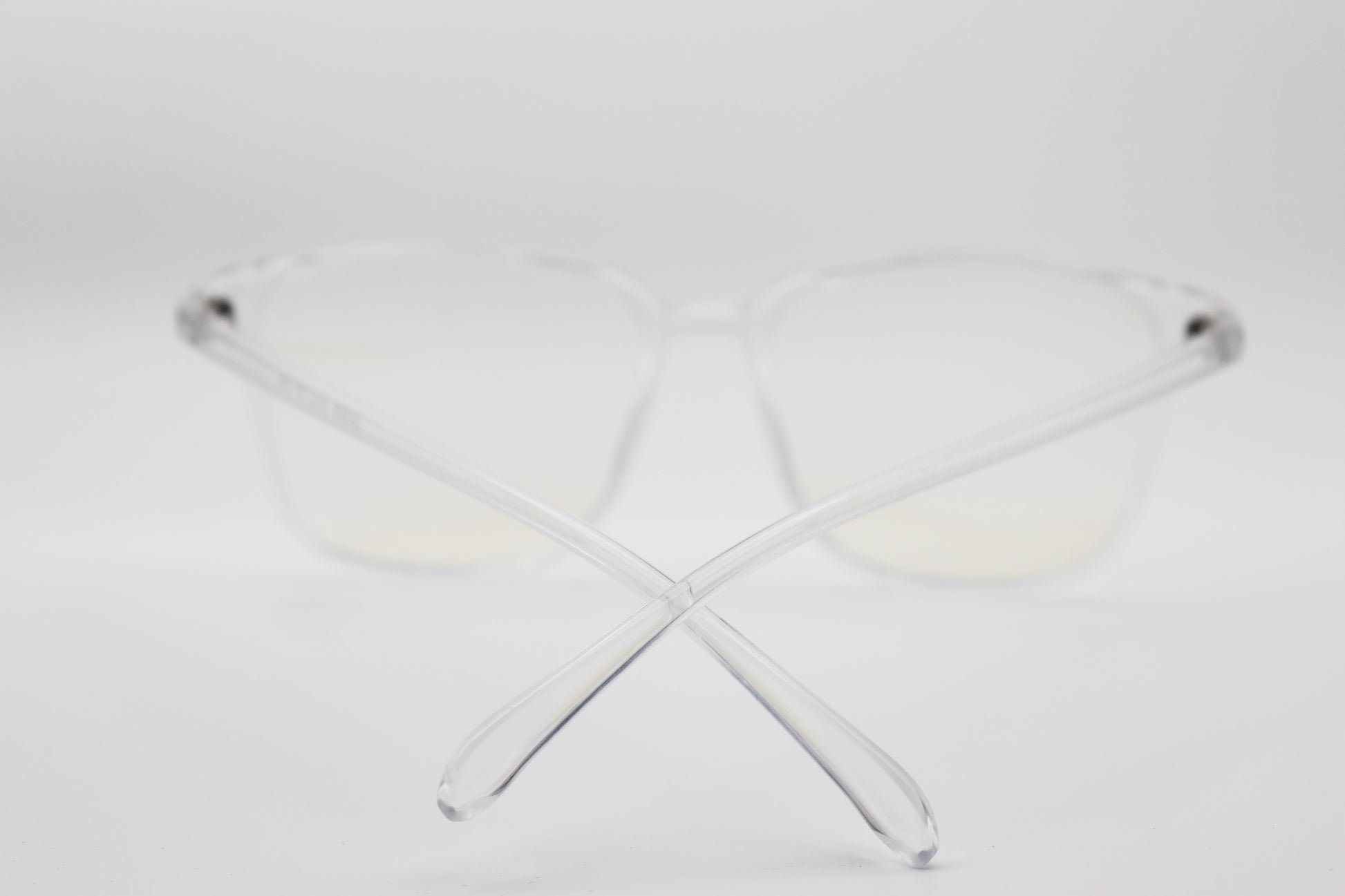 Translucent-20308 image 4