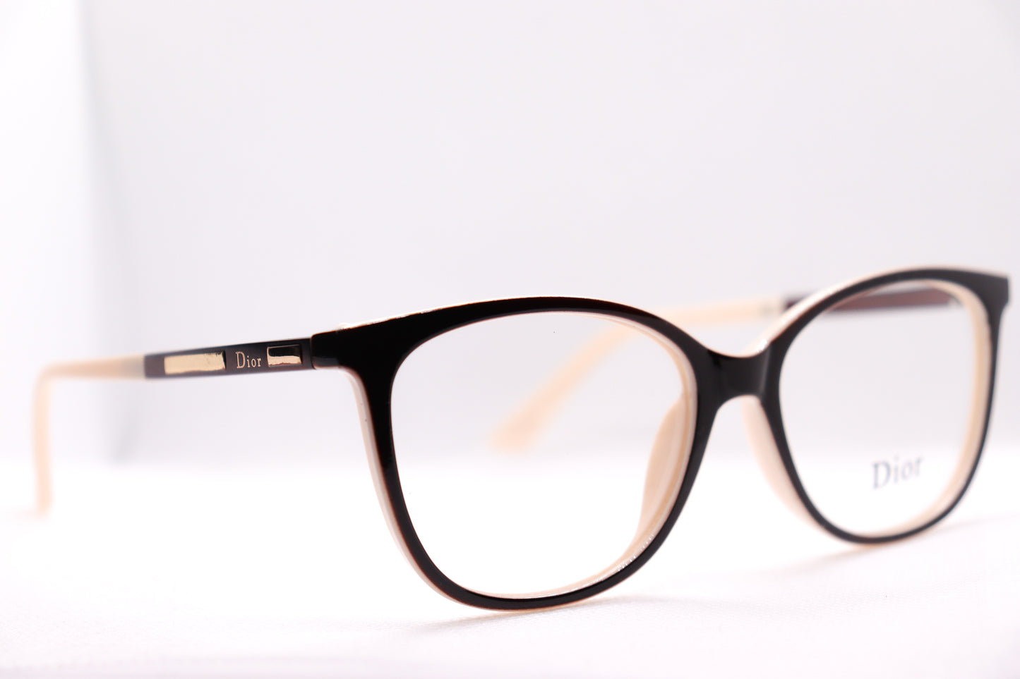 Offwhite and Brown - 8897 image 2