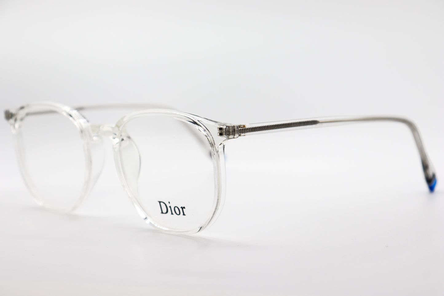Translucent-8312 image 1