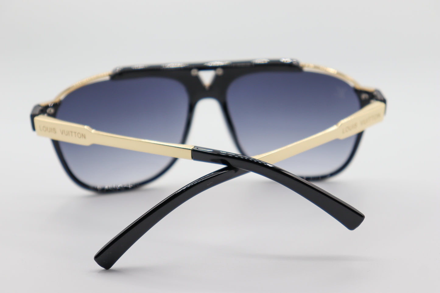 LV Black & Gold-LV 0748 image 3