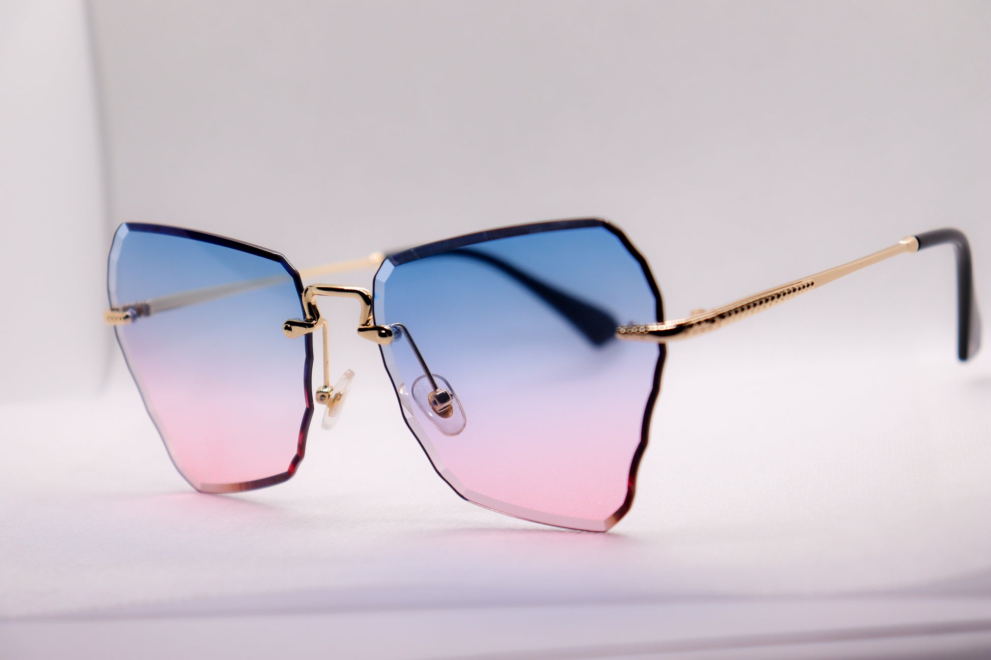 Butterfly Blue Gradient Sunglasses - 3157 image 3
