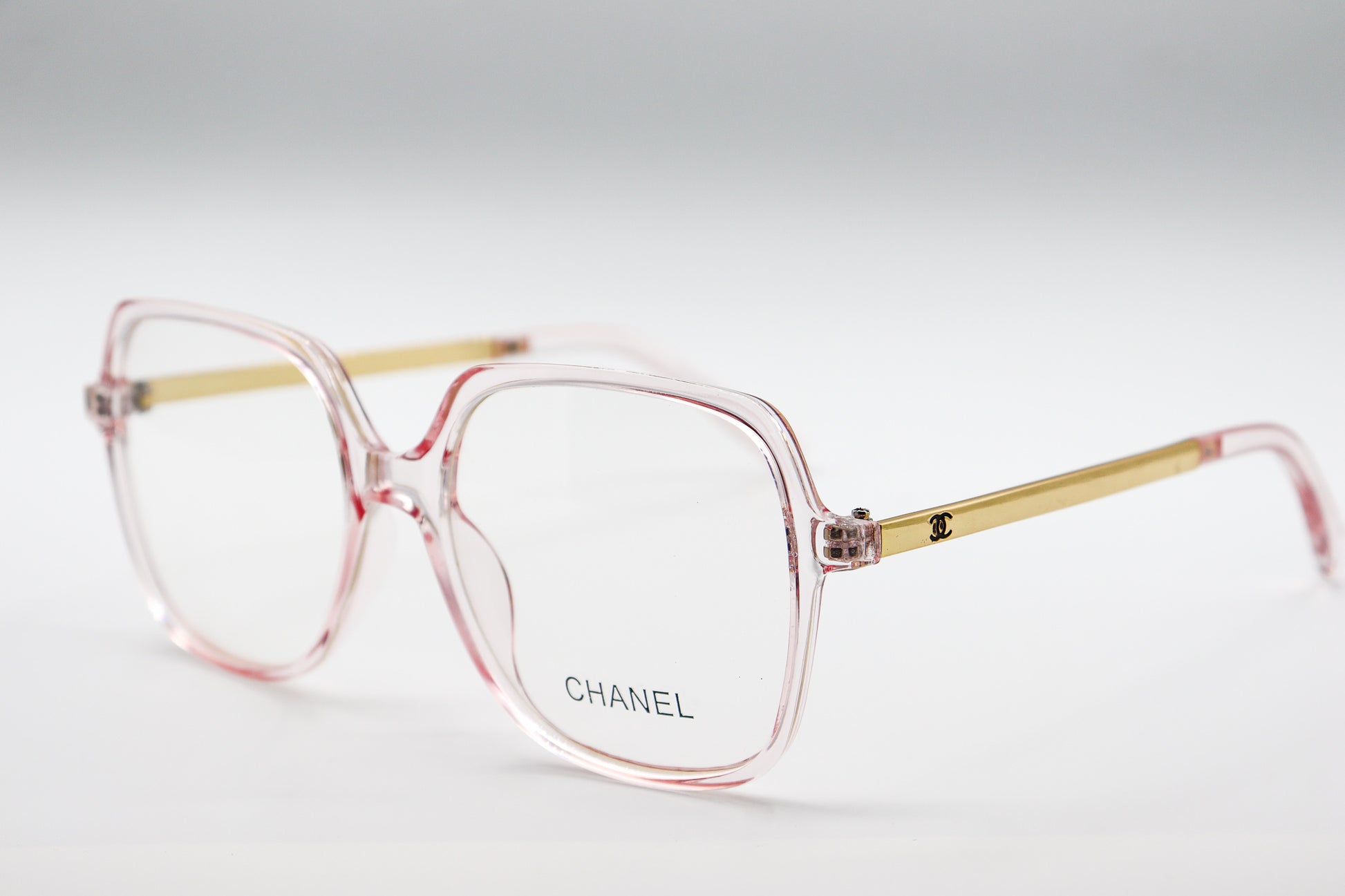 Channel Oversized Translucent Pink - CH3355 image 2