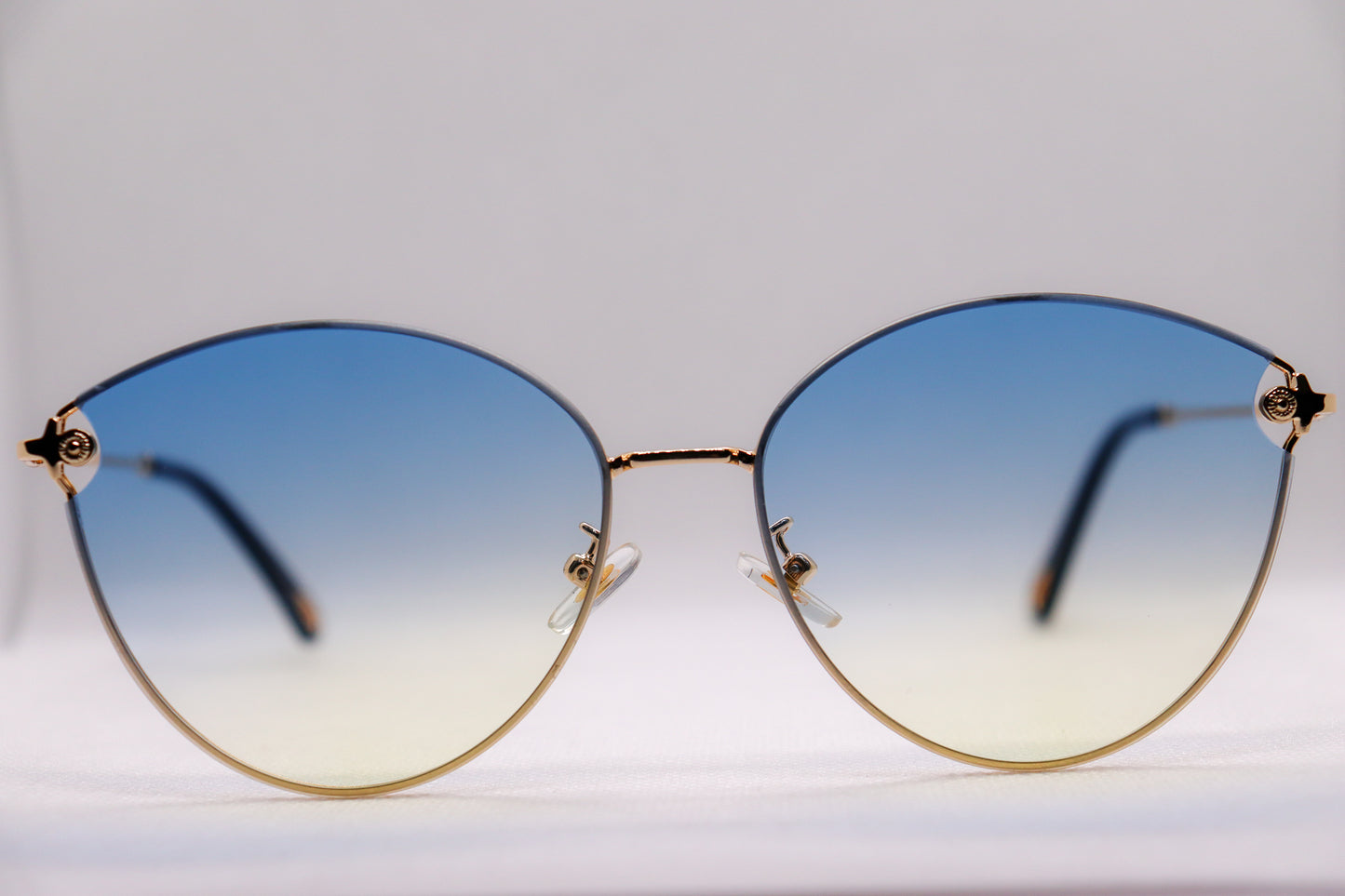 Winged Gradient Blue Sunglasses - 7331 image 0