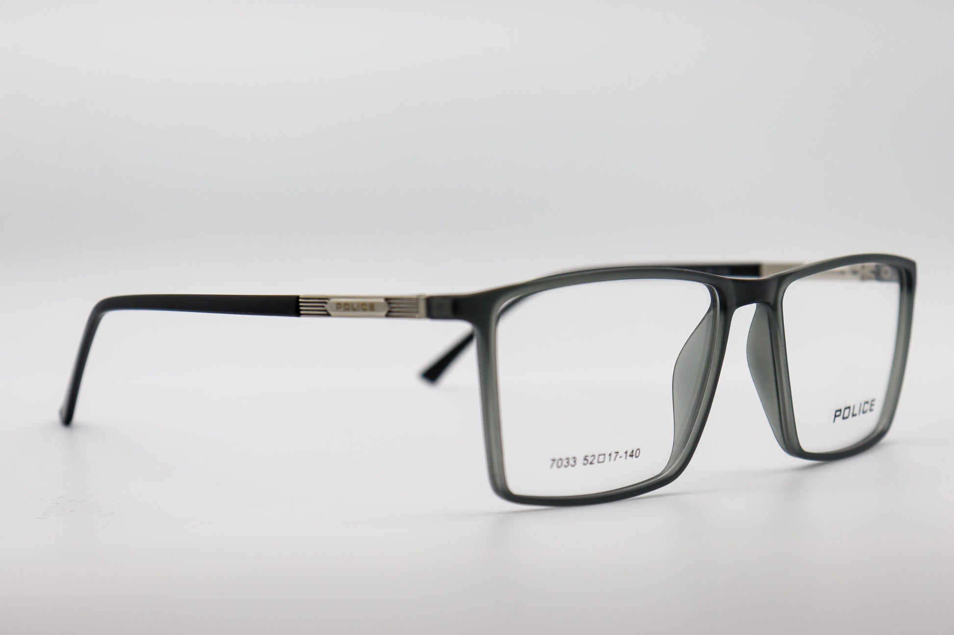 Grey-7033G image 1