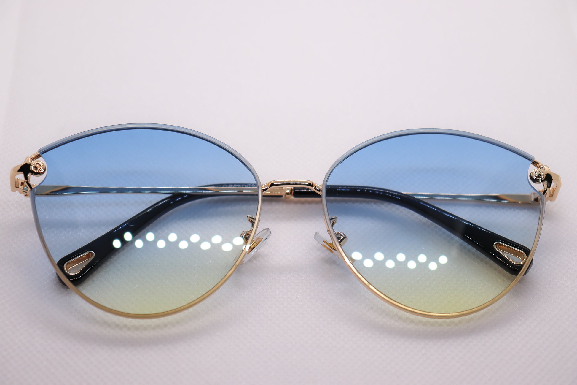 Winged Gradient Blue Sunglasses - 7331 image 7