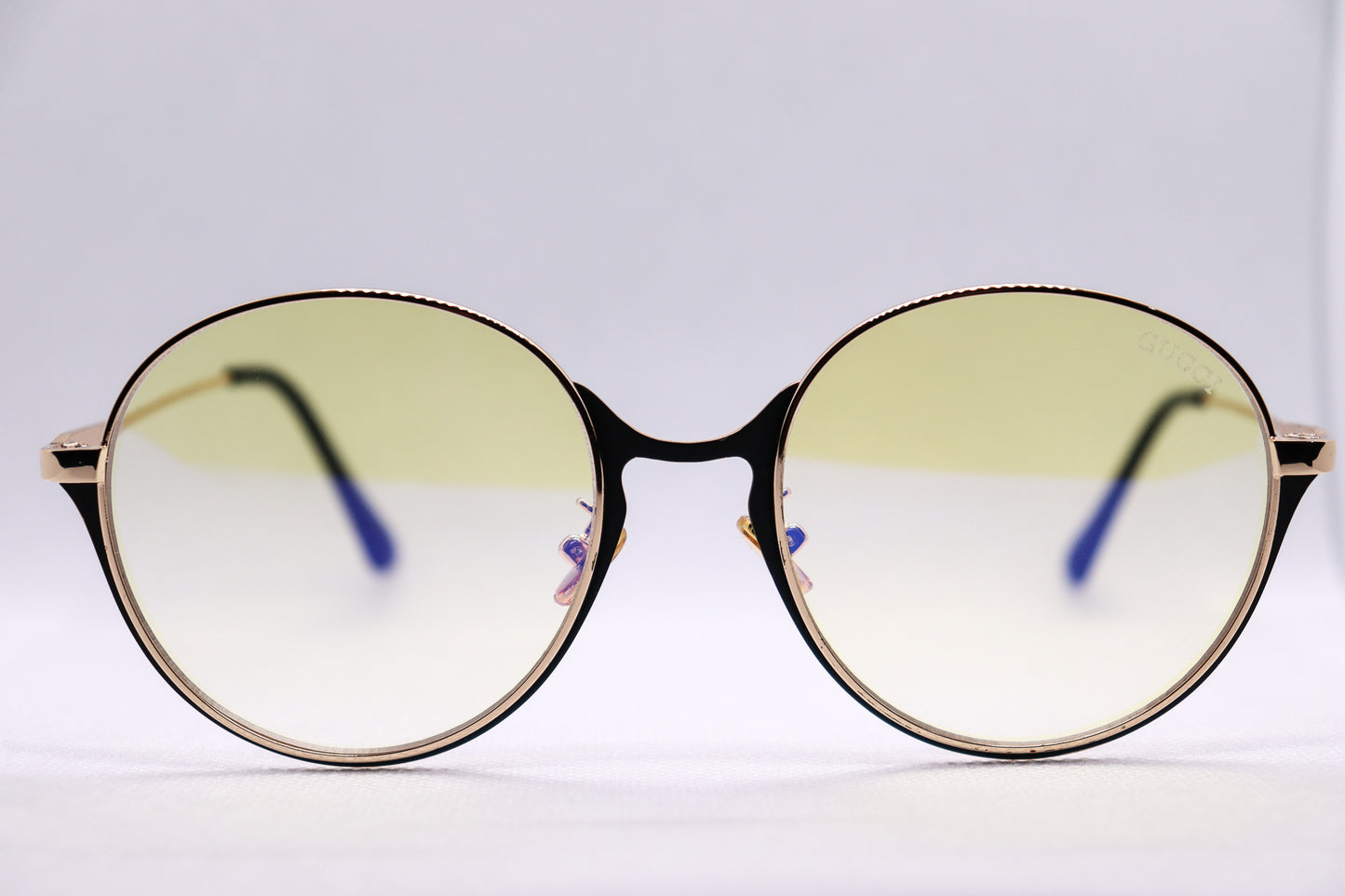 Round Pale Sunglasses - 1403 image 0
