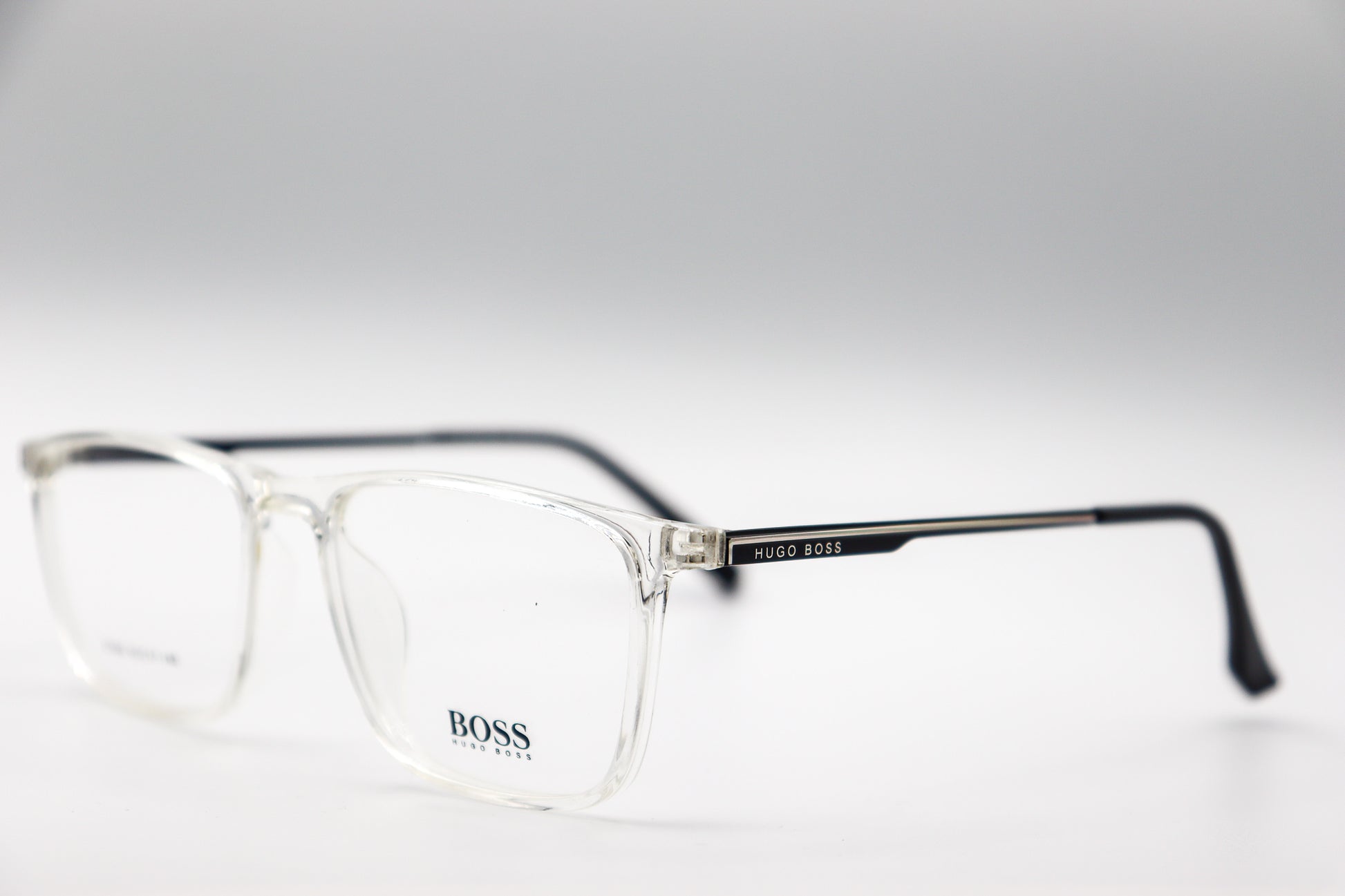 HUGO BOSS Translucent - CH21050 image 1