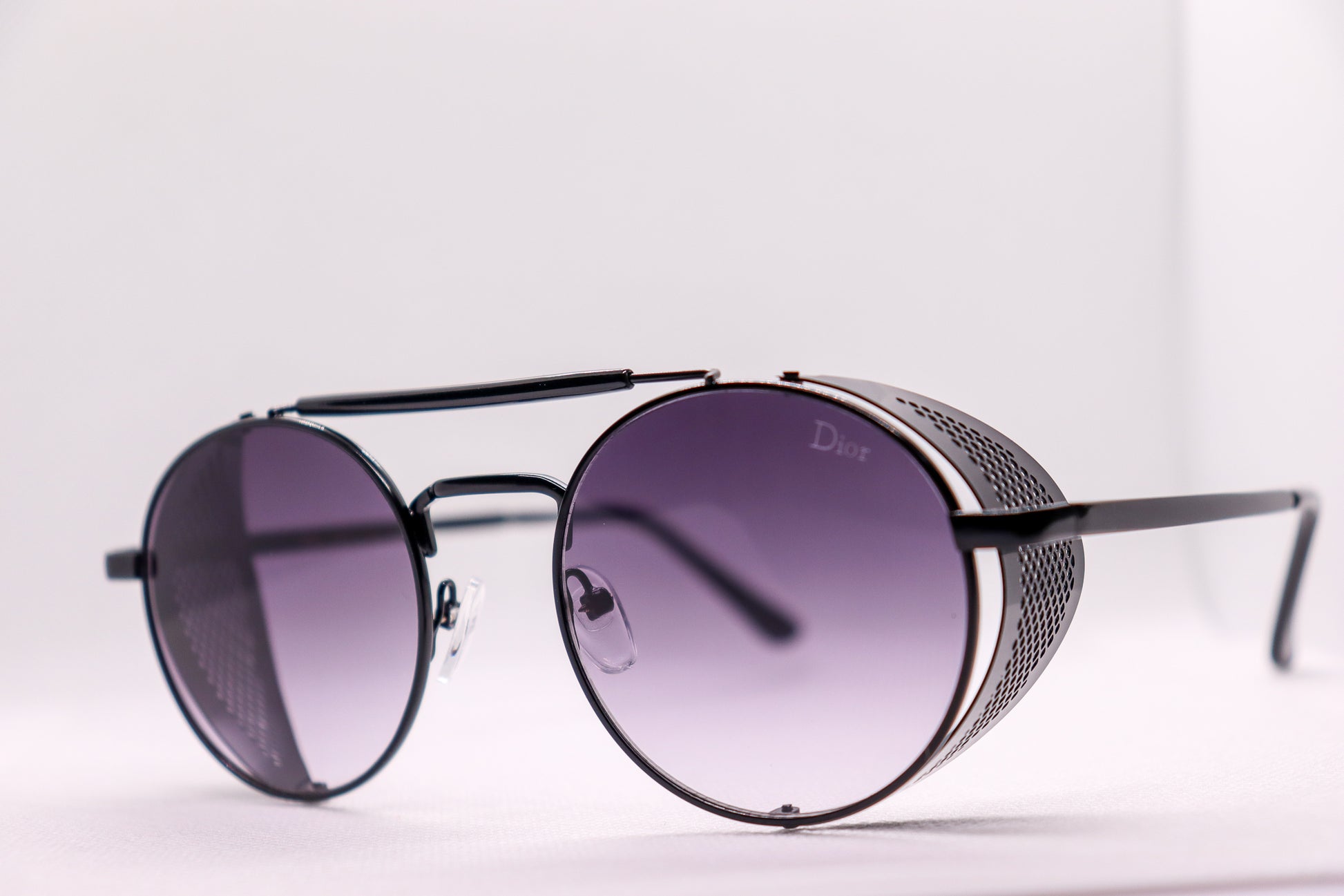 Round Black Sunglasses - 7565 image 2